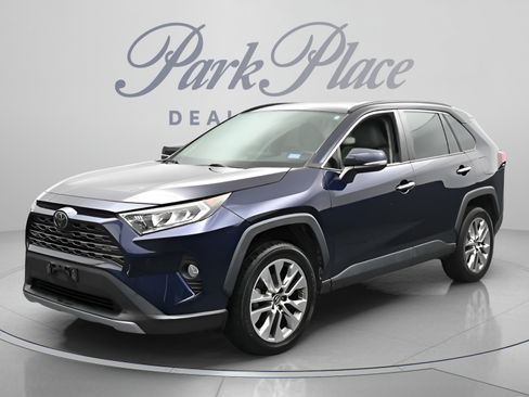 Used 2019 Toyota RAV4 Limited w/ Cold Weather Package FWD image 1