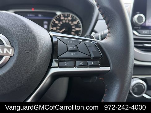 Used 2024 Nissan Altima 2.5 SR AWD/4WD image 16