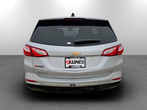 Used 2018 Chevrolet Equinox LT image 8