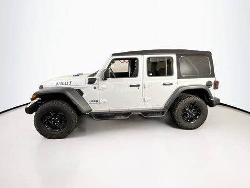 Used 2024 Jeep Wrangler Willys image 8