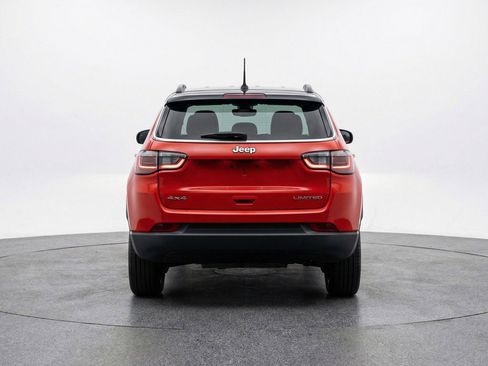 Used 2025 Jeep Compass Limited AWD/4WD image 7