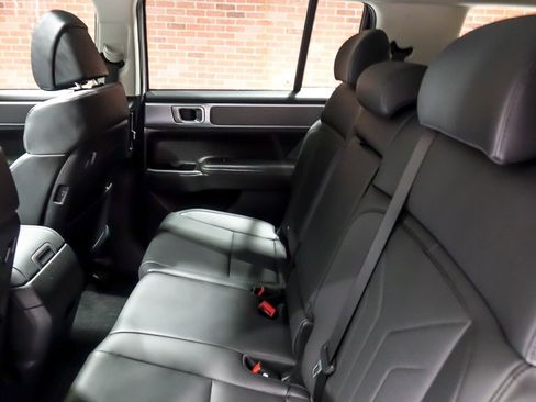 Used 2024 Hyundai Santa Fe XRT image 18