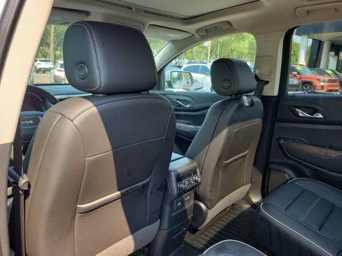 Used 2020 GMC Acadia Denali w/ Denali Ultimate Package AWD/4WD image 28