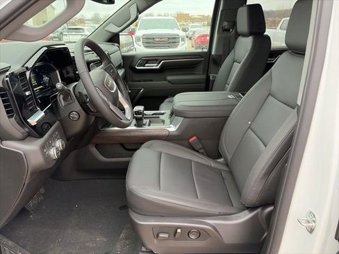 New 2026 GMC Sierra 1500 SLT w/ SLT Convenience Package image 11