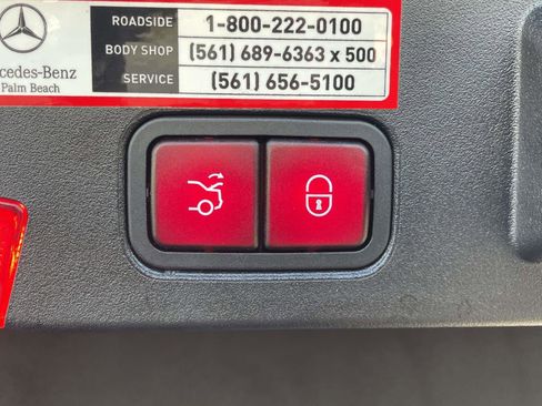 Used 2015 Mercedes-Benz SL 63 AMG w/ Driver Assistance Package image 14