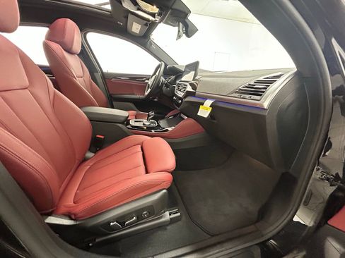 Used 2025 BMW X4 xDrive30i image 41