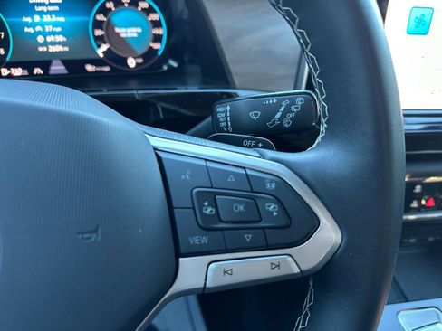 Used 2024 Volkswagen Atlas SE image 31