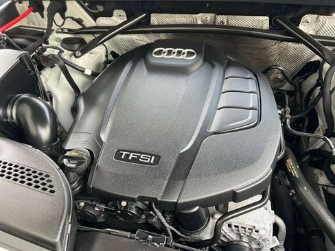 Used 2019 Audi Q5 Prestige w/ Prestige Package image 36