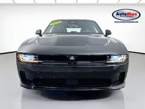 Used 2025 Dodge Charger R/T w/ Quick Order Package 25M R/T image 2
