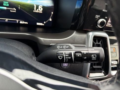 Used 2023 Kia Sorento SX image 27