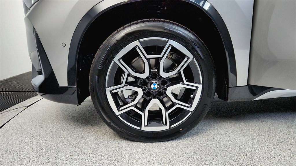 Used 2026 BMW X1 xDrive28i AWD/4WD image 39