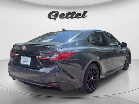 Used 2026 Toyota Camry SE w/ Multimedia Upgrade Package FWD image 4