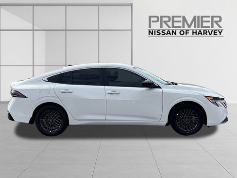 New 2026 Nissan Sentra SV w/ Floor Mat Package FWD image 6