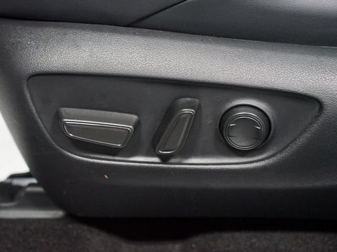 Certified 2025 Toyota RAV4 XSE AWD/4WD image 33