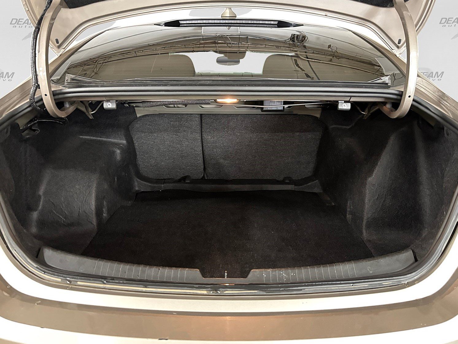Used 2023 Chevrolet Malibu LT FWD image 17