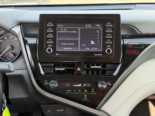 Used 2024 Toyota Camry SE FWD image 18