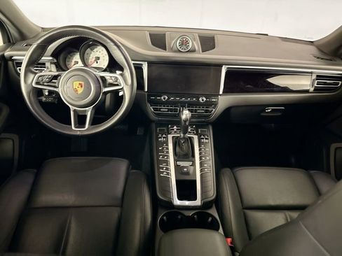 Used 2021 Porsche Macan S image 6