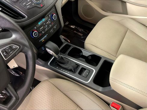 Used 2018 Ford Escape SE AWD/4WD image 18