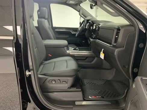 New 2026 Chevrolet Silverado 3500 LTZ w/ LTZ Premium Package image 21