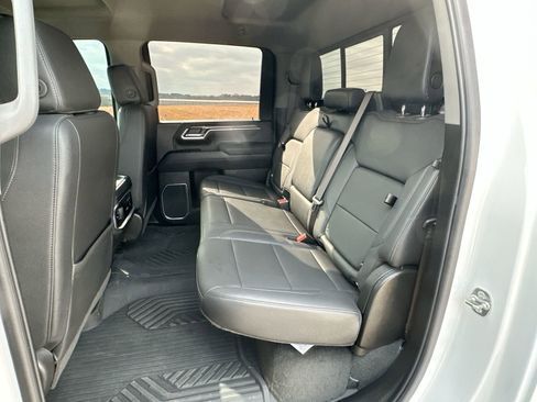 Used 2025 Chevrolet Silverado 2500 LTZ w/ LTZ Premium Package image 22