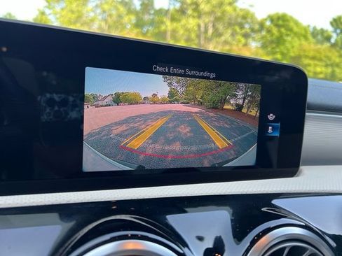 Used 2020 Mercedes-Benz CLA 250 image 41