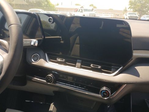 New 2026 Chevrolet Equinox LT image 26