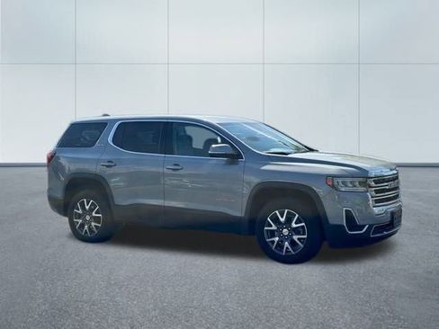 Used 2023 GMC Acadia SLE image 19