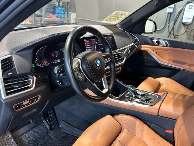 Used 2019 BMW X5 xDrive40i w/ Convenience Package AWD/4WD image 2