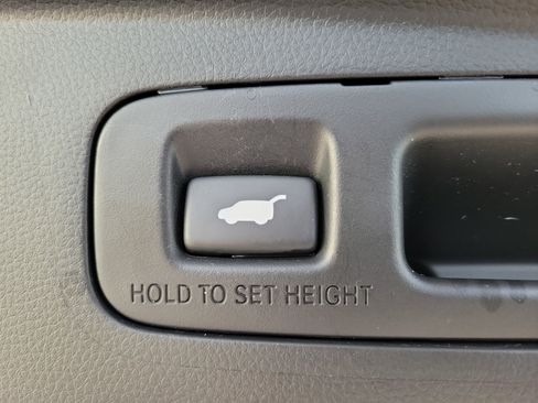 Used 2024 Honda CR-V EX-L image 12