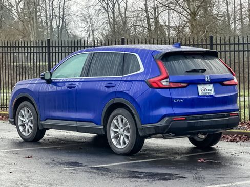 Used 2025 Honda CR-V EX-L image 6