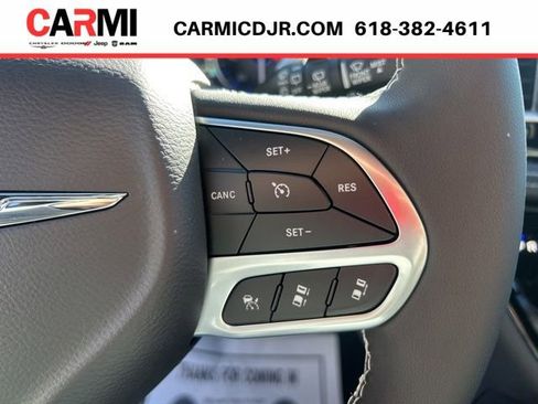 New 2026 Chrysler Pacifica Select FWD image 14