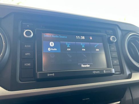 Used 2018 Toyota Tacoma SR5 RWD image 21