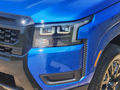 New 2026 Nissan Frontier SV w/ SV Convenience Package AWD/4WD image 9