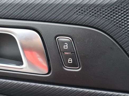 Used 2024 Ford Mustang Coupe image 15