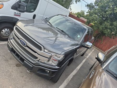 Used 2019 Ford F150 Platinum w/ Equipment Group 701A Luxury AWD/4WD image 2