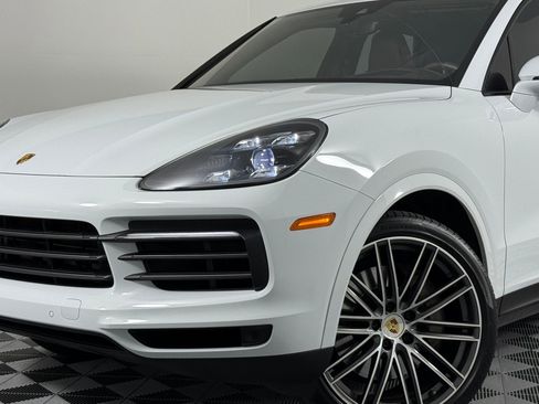 Used 2023 Porsche Cayenne S image 28