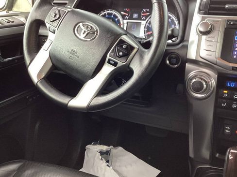 Used 2014 Toyota 4Runner Limited AWD/4WD image 26
