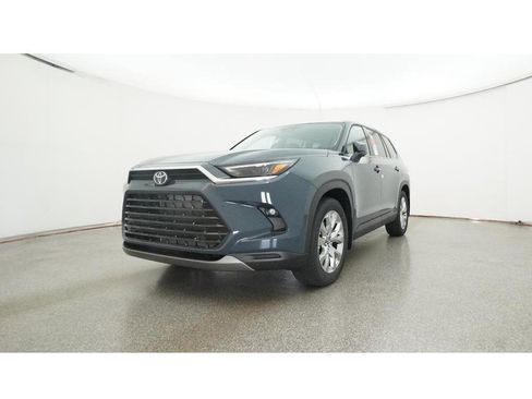 New 2026 Toyota Grand Highlander Limited image 35