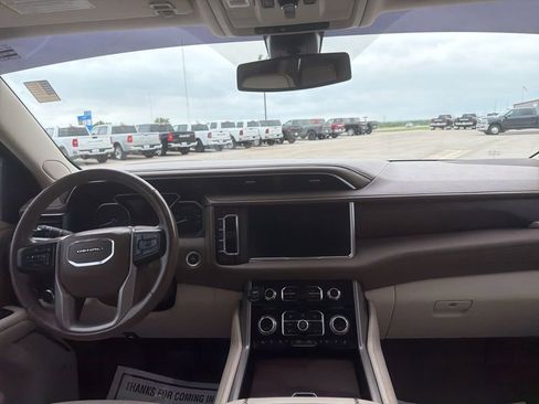 Used 2021 GMC Yukon XL Denali image 26