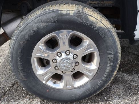 Used 2024 RAM 2500 Big Horn AWD/4WD image 14