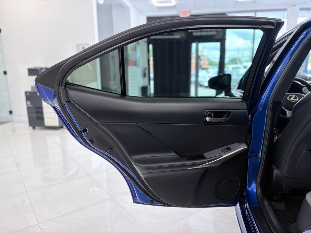 Used 2020 Lexus IS 300 F Sport w/ Blackline Edition AWD/4WD image 36
