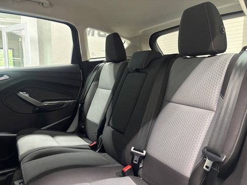 Used 2017 Ford C-MAX SE FWD image 18