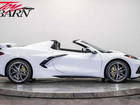 Used 2024 Chevrolet Corvette Stingray Preferred Conv w/ 2LT image 6