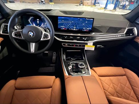 New 2026 BMW X7 xDrive40i image 5