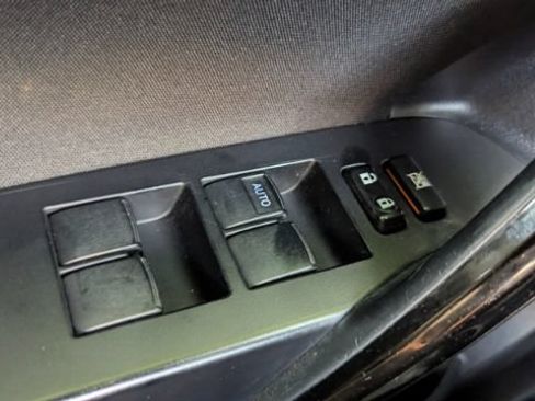 Used 2018 Toyota Corolla iM w/ All-Weather Mat Package FWD image 30