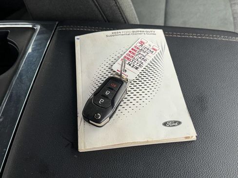 Used 2024 Ford F250 XLT w/ FX4 Off-Road Package image 36