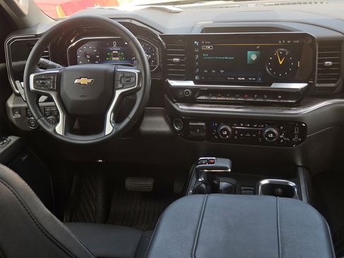 Used 2023 Chevrolet Silverado 1500 LTZ image 21