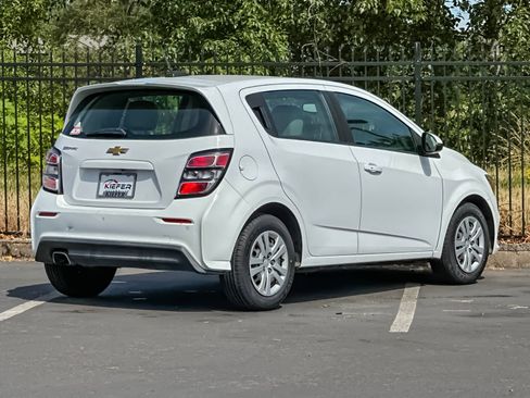 Used 2020 Chevrolet Sonic LT FWD image 3
