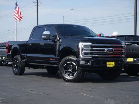 Used 2026 Ford F250 Platinum w/ Platinum Plus Package AWD/4WD image 2