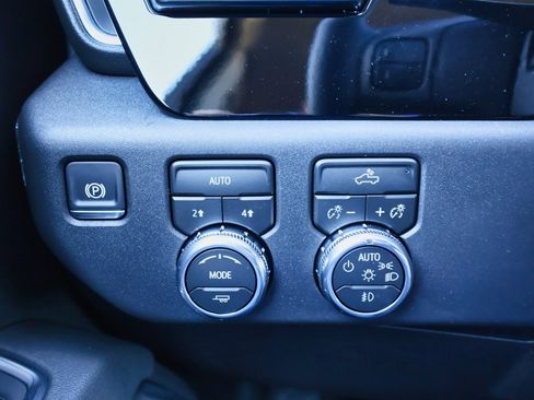 New 2026 GMC Sierra 1500 Elevation image 25